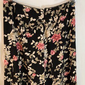 Liz Villager Skirt Size 10 (fits larger)